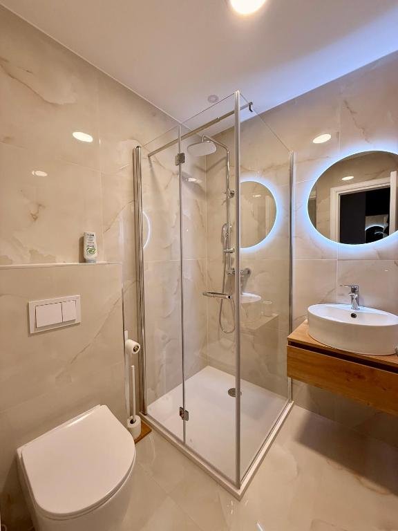 Privatna kupaonica — Dvokrevetna soba, Vila Vladorena